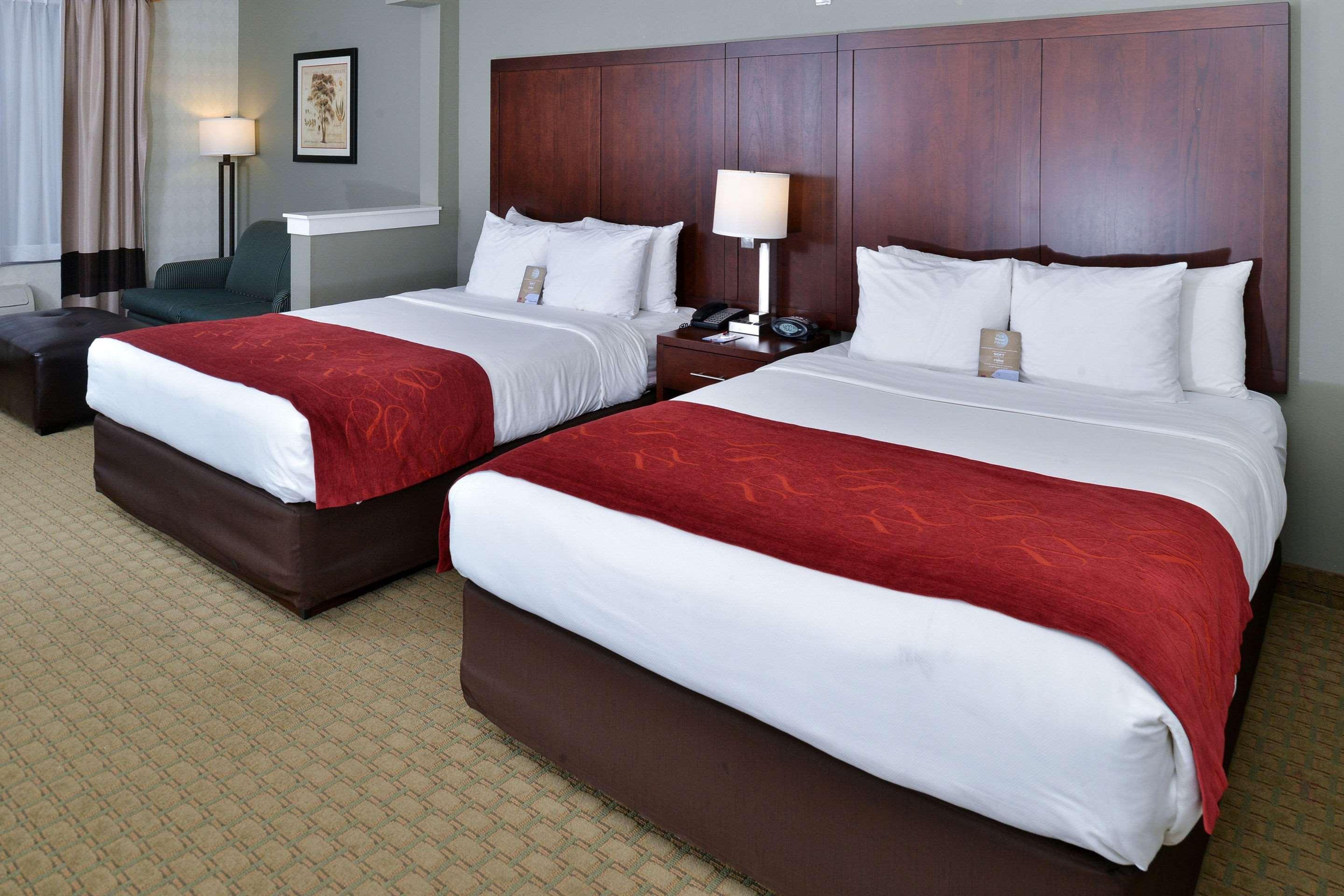 Comfort Suites Airport Tukwila Seattle Экстерьер фото