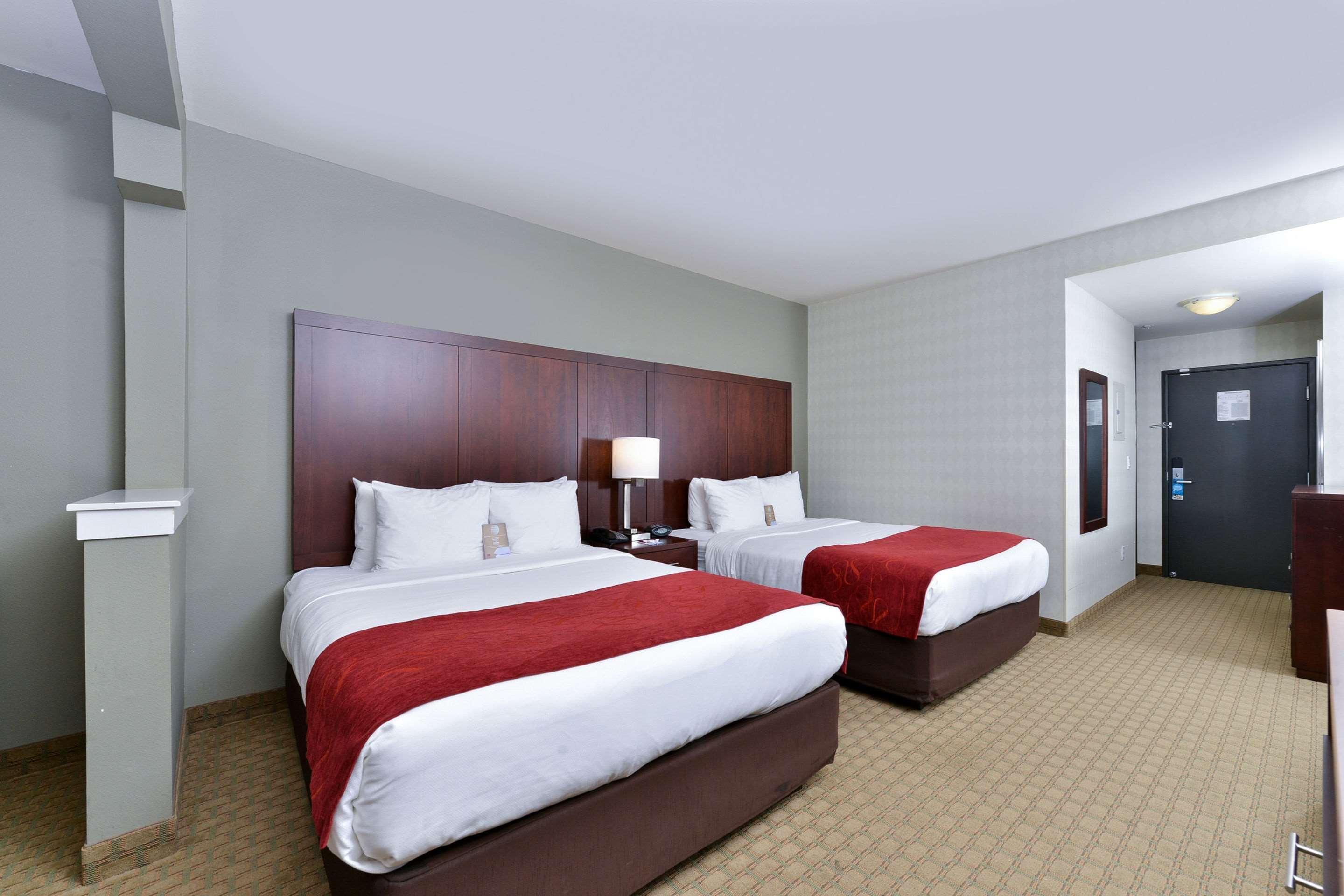 Comfort Suites Airport Tukwila Seattle Экстерьер фото