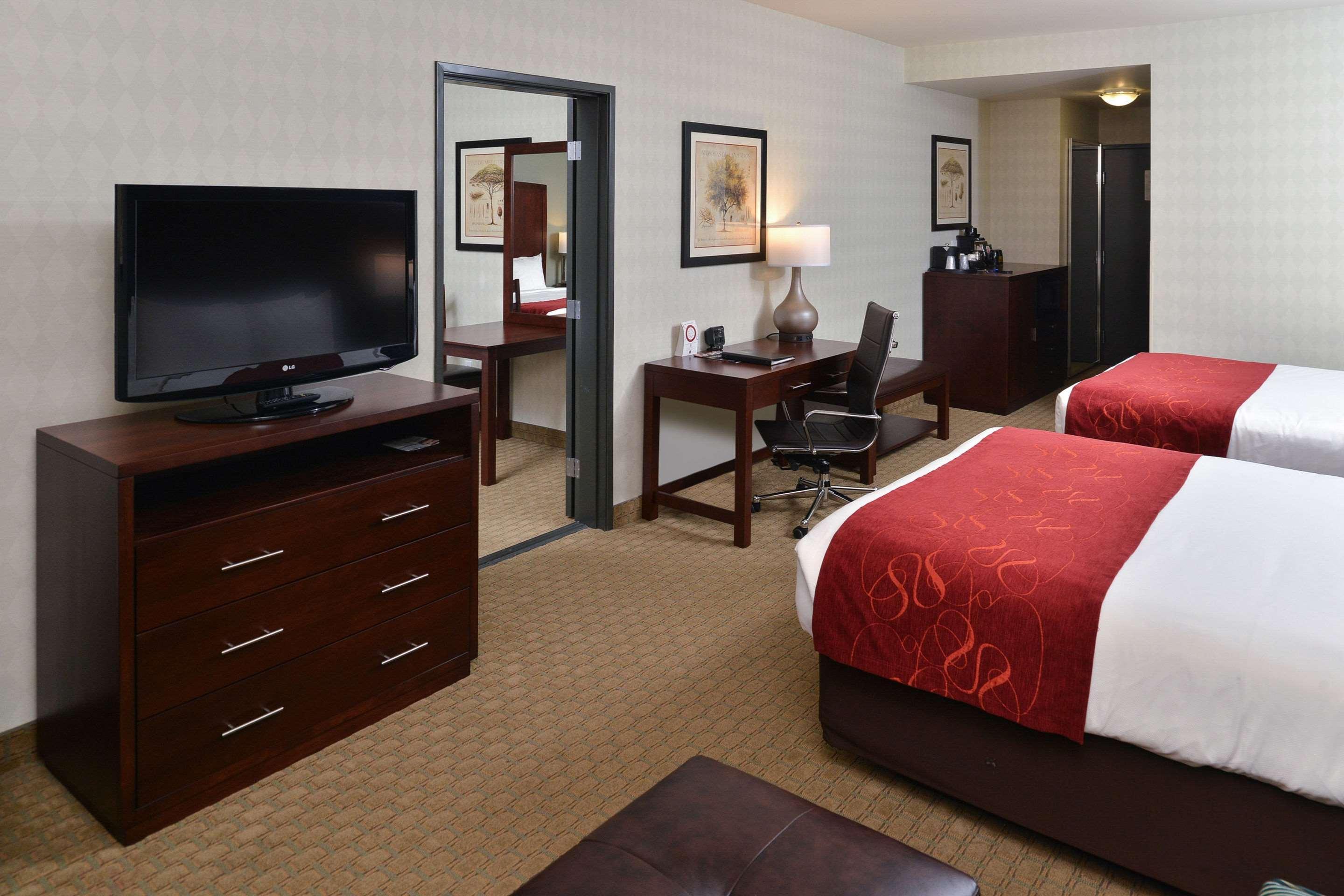 Comfort Suites Airport Tukwila Seattle Экстерьер фото