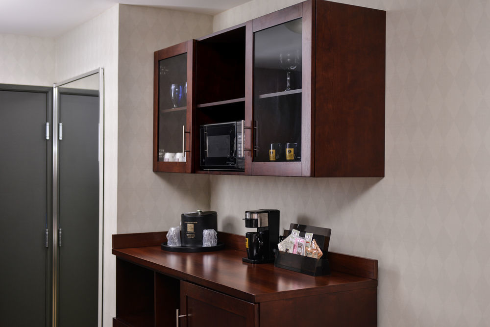 Comfort Suites Airport Tukwila Seattle Экстерьер фото